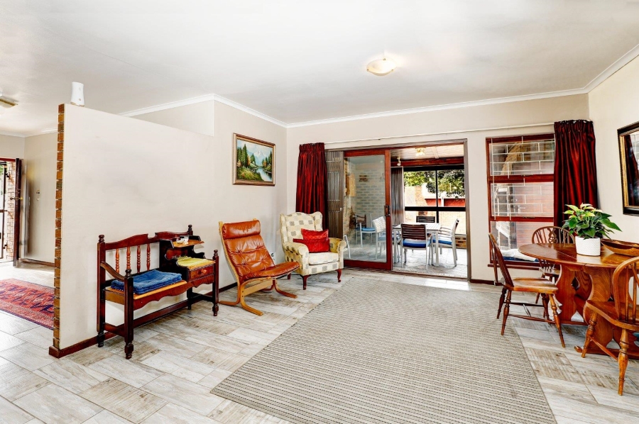 6 Bedroom Property for Sale in De Tijger Western Cape
